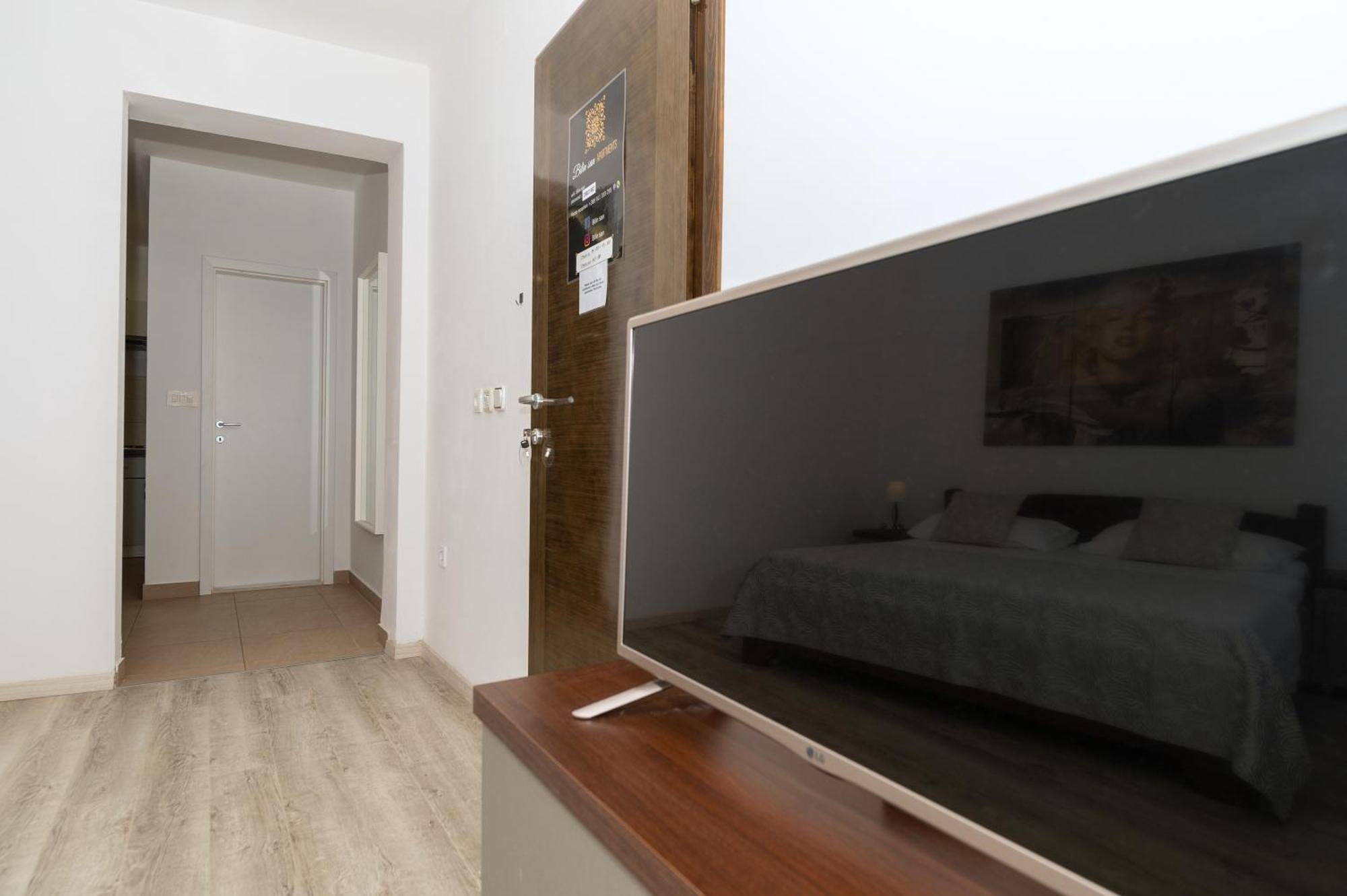 Bilin San Apartment Baska Voda Room photo