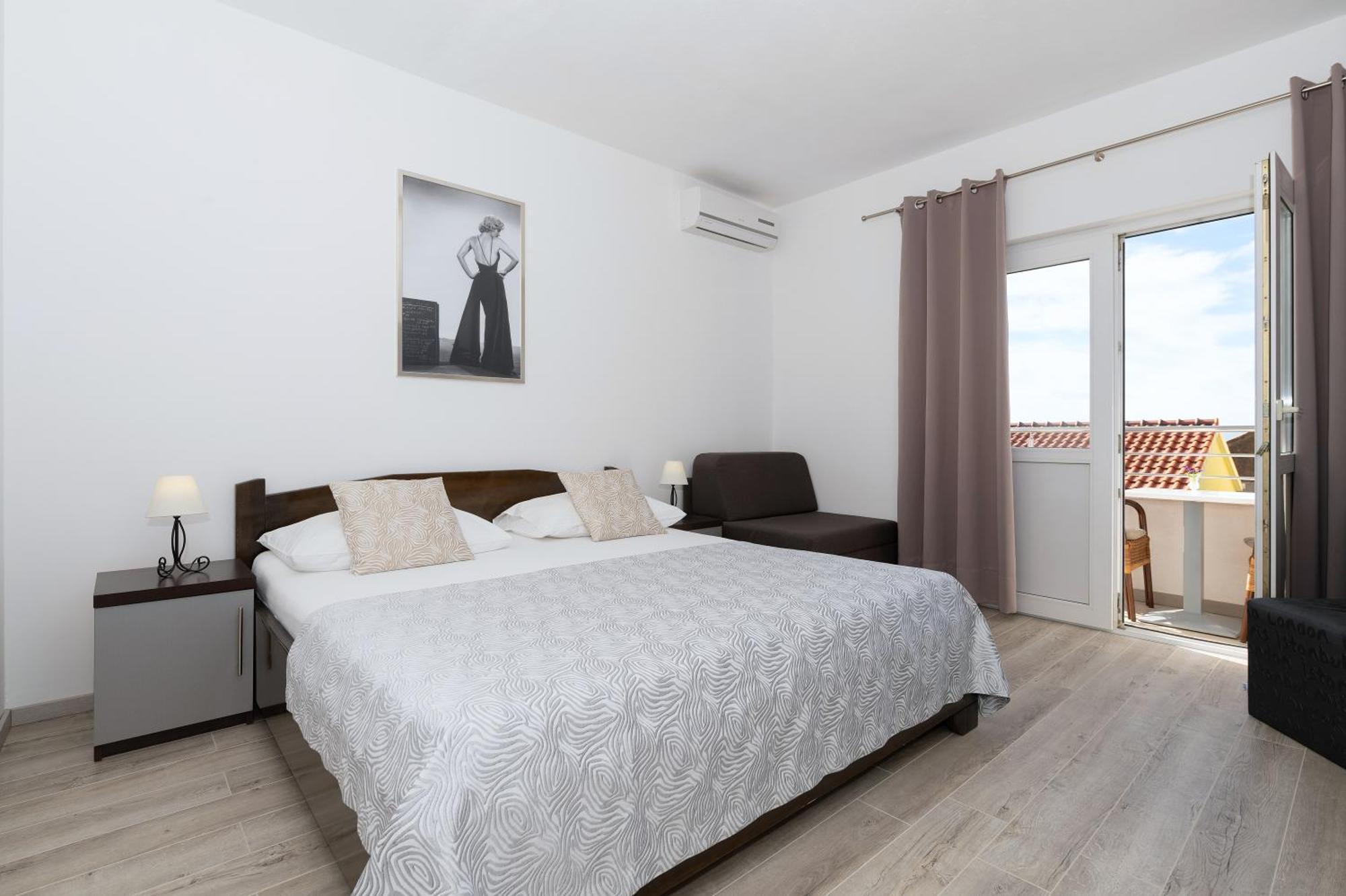 Bilin San Apartment Baska Voda Room photo